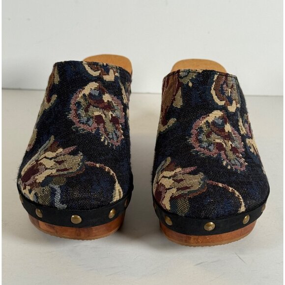 Five Worlds Floral Tapestry Slip-On Clogs - Picture 8 of 13